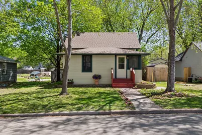 524 N Pearl Street, River Falls, WI 54022 - Photo 1