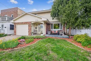 716 6th St NE, Minneapolis, MN 55413 - Photo 1