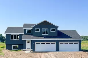 4640 9th St NE, Saint Cloud, MN 56304 - Photo 1