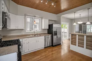 1439 Edmund Ave, Saint Paul, MN 55104 - Photo 1