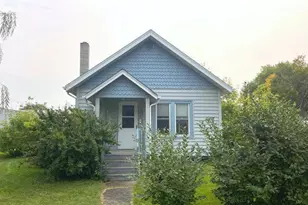 412 3rd Ave W, Halstad, MN 56548 - Photo 1