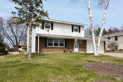 2423 Standridge Avenue E, Maplewood, MN 55109 - Photo 1