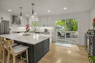 5750 Thomas Cir S, Minneapolis, MN 55410 - Photo 1