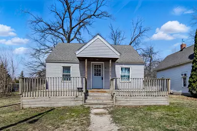 613 3rd Avenue SE, Waseca, MN 56093 - Photo 1