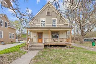 3135 4th St SE, Minneapolis, MN 55414 - Photo 1