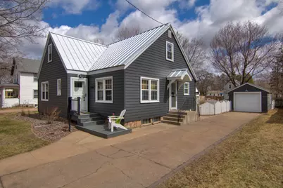 214 13th Street SE, Menomonie, WI 54751 - Photo 1