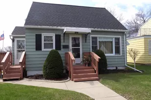 1005 13th Ave SW, Austin, MN 55912 - Photo 1