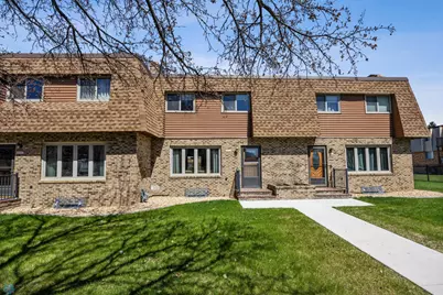 1402 E Gateway Circle S #L, Fargo,  58103 - Photo 1