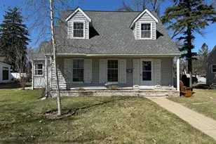 716 Maple St, Alexandria, MN 56308 - Photo 1