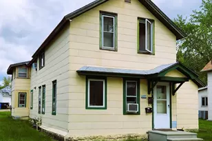 186 E Howard St, Winona, MN 55987 - Photo 1