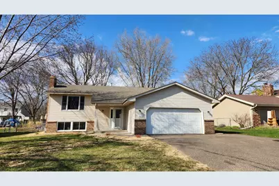 571 Westfield Lane, Vadnais Heights, MN 55127 - Photo 1