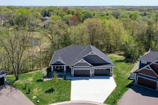 422 Overlook Cir SE, Saint Michael, MN 55376 - Photo 1