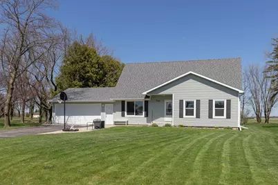 500 E Front Street, Claremont, MN 55924 - Photo 1