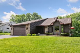 1435 Eastlake Dr, Chaska, MN 55318 - Photo 1