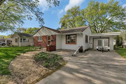 635 Milwaukee Avenue SW, Hutchinson, MN 55350 - Photo 1