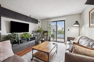 78 10th St E, Saint Paul, MN 55101 - Photo 1