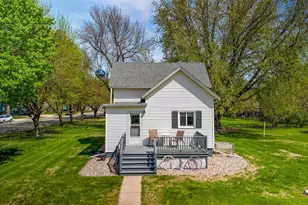 501 Central Ave S, Mapleton, MN 56065 - Photo 1