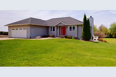 302 De Vries Avenue S, Hollandale, MN 56045 - Photo 1