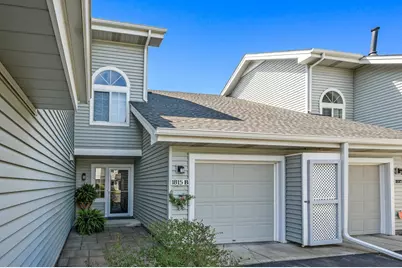 1815 Terraceview Lane N #B, Plymouth, MN 55447 - Photo 1