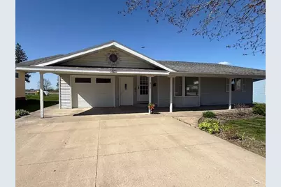 421 Main Street E, Eitzen, MN 55931 - Photo 1