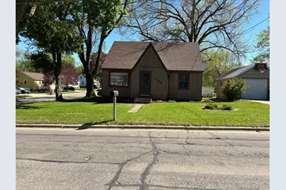1420 E Hawthorne Street, Albert Lea, MN 56007 - Photo 1
