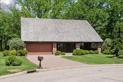 10301 Stanley Circle, Bloomington, MN 55437 - Photo 1