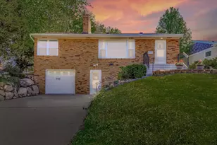 998 St Paul Ave, Saint Paul, MN 55116 - Photo 1