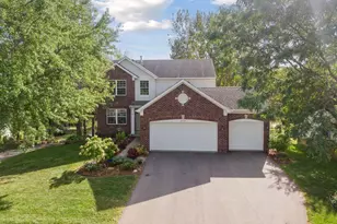 2715 Autumn Woods Dr, Chaska, MN 55318 - Photo 1