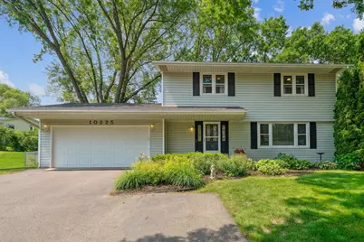 10225 38th Court N, Plymouth, MN 55441 - Photo 1