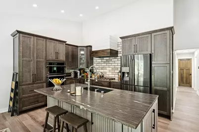 9206 Decatur Avenue S, Bloomington, MN 55438 - Photo 1