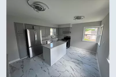 146 Dale Street W, South Saint Paul, MN 55075 - Photo 1