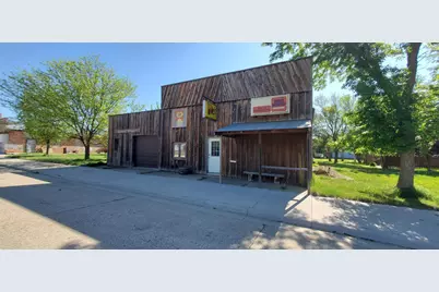 134 Main Street N, Woodstock, MN 56186 - Photo 1