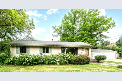 328 County Road B2 W, Roseville, MN 55113 - Photo 1