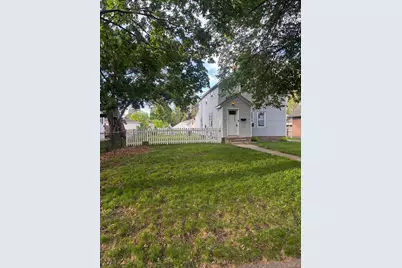 2428 14th Avenue E, North Saint Paul, MN 55109 - Photo 1
