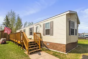 3908 Brian St, Duluth, MN 55803 - Photo 1