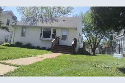 1339 Payne Avenue, Saint Paul, MN 55101 - Photo 1
