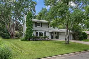 2435 Lamplighter Ln, Golden Valley, MN 55422 - Photo 1