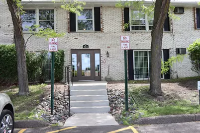 814 Old Settlers Trail #6, Hopkins, MN 55343 - Photo 1