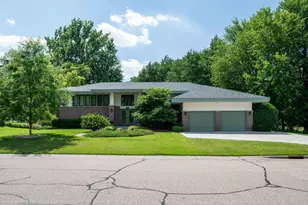 5365 Union Terrace Ln N, Plymouth, MN 55442 - Photo 1