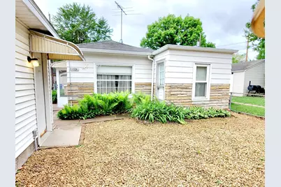 1326 Minnehaha Avenue W, Saint Paul, MN 55104 - Photo 1