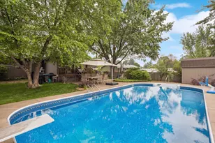 2797 Hilltop Ct, North Saint Paul, MN 55109 - Photo 1