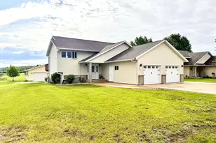 361 Maywood Ave, Paynesville, MN 56362 - Photo 1