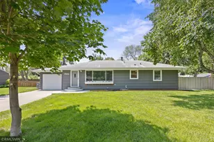 7602 Great Plains Blvd, Chanhassen, MN 55317 - Photo 1