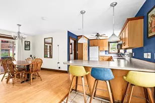 4031 Regent St, Duluth, MN 55804 - Photo 1