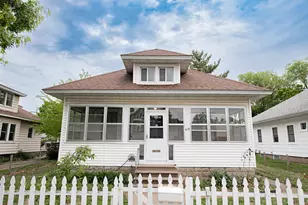 418 E Howard St, Winona, MN 55987 - Photo 1