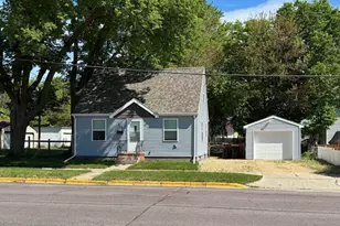 215 E 4th St, Fairmont, MN 56031 - Photo 1