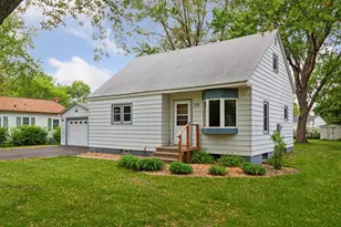 715 N Washington Ave, New Richmond, WI 54017 - Photo 1