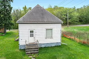 168 W Central Entrance, Duluth, MN 55811 - Photo 1