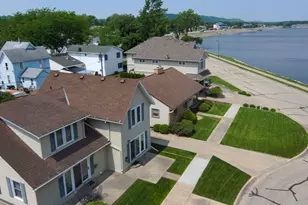 413 N Franklin St, Lake City, MN 55041 - Photo 1