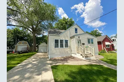 231 13 1/2 Avenue SE, Rochester, MN 55904 - Photo 1